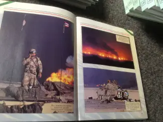 Overige Boeken en Diversen Jaarboeken (16stuks ) van 1988 tot 2003 in het Nederlands