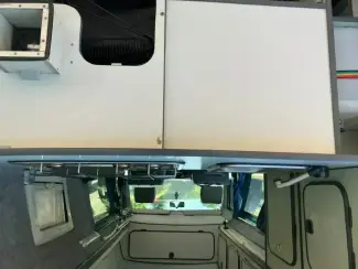Campers JG-BD-28 VOLKSWAGEN T4 CAMPERBUS/KAMPEERAUTO