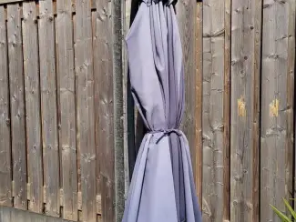 Madison Zweef Parasol 3m - Grijs (Tweedehands, Uitstekende Staat)