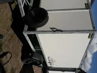 gesloten aanhangwagen roca