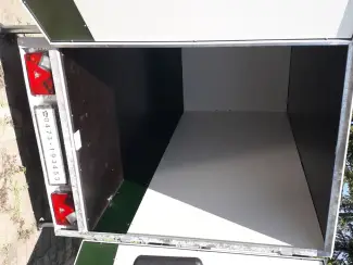 Aanhangwagens en Trailers gesloten aanhangwagen roca