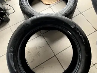 Autobanden twee originele MB EQA 250 zomerbanden