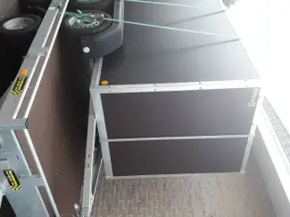 Aanhangwagens en Trailers gesloten aanhangwagen met valdeur