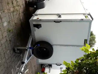 Aanhangwagens en Trailers gesloten aanhangwagen roca