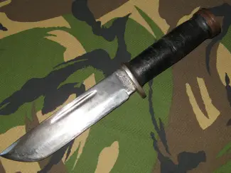 Militaria Wo2 US Cattaraugus 225Q Mes met lederen schede