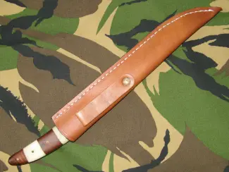 Militaria Amerikaans Fileermes van Damast met Lederen Foudraal