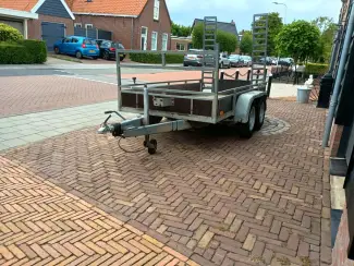 Doe-het-zelf en Verbouw Te koop 2700 kg Vlemmix machine transporter 302x150