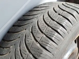 Autobanden Winterbanden 195 65 15 op velgen Citroen/Peugeot