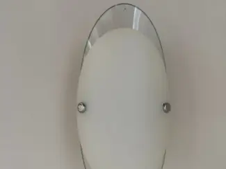 RVS staande lamp, h. 173 cm, voet doornsede 30 cm, dimbaar 70.00