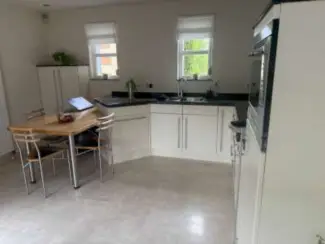 Keuken | Complete keukens Aanbouwkeuken Beige (Vanille) met RVS handgrepen, maten zie teken