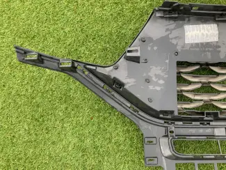 Ford onderdelen Ford Explorer 2020 t/m 2023 zwarte grille