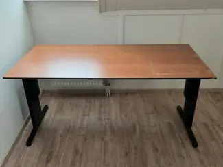 Verstelbaar bureau