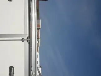 Aanhangwagens en Trailers gesloten aanhangwagen met dakrek