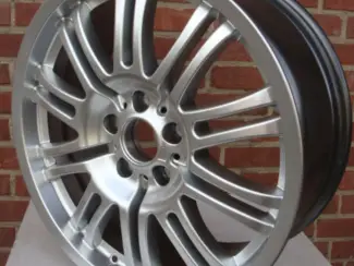 Autobanden 19 Inch BMW M3 Velgen Steek 5x120