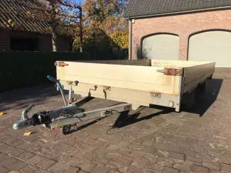 Aanhangwagens en Trailers Aanhangwagen geremde