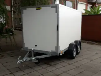 gesloten aanhangwagen roca