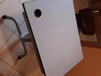 Bureaus en Bureaustoelen bureau met stoel