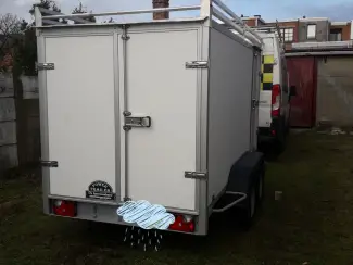 Aanhangwagens en Trailers gesloten aanhangwagen met dakrek