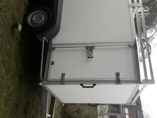 Aanhangwagens en Trailers gesloten aanhangwagen met dakrek