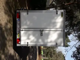 Aanhangwagens en Trailers gesloten aanhangwagen roca
