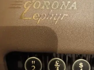 CORONA Typemachine