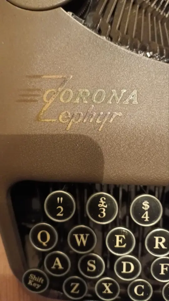 CORONA Zephyr Typemachine