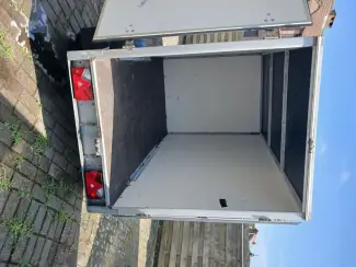Aanhangwagens en Trailers gesloten aanhangwagen roca