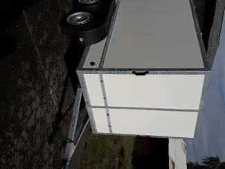 gesloten aanhangwagen