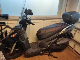 Suzuki UX150 Sixteen