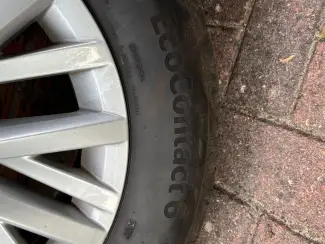 Autobanden 4 ZOMERBANDEN OP ORIGINELE VOLKSWAGEN VELGEN