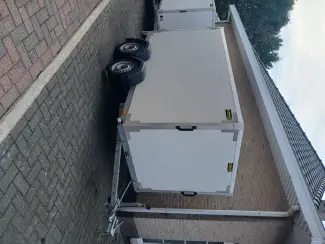 gesloten aanhangwagen