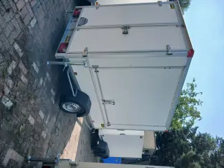 Aanhangwagens en Trailers gesloten aanhangwagen met zijluik