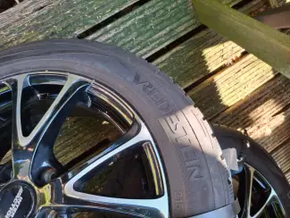 Autobanden Winterbanden op velg