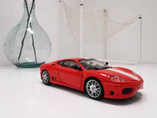 Modelauto's | midden | 1:18 en 1:24 FERRARI 360 CHALLENGE STRADALE HOT WHEELS