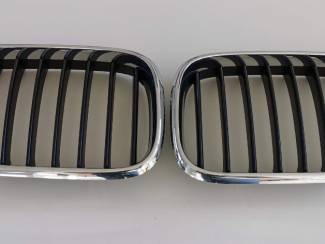 BMW onderdelen BMW X5 E53 Grill 51138247675 + 51138247676