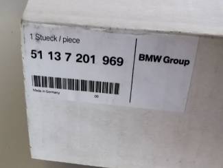 BMW onderdelen BMW E90 grill chrome 51137201968 + 51137201969 set