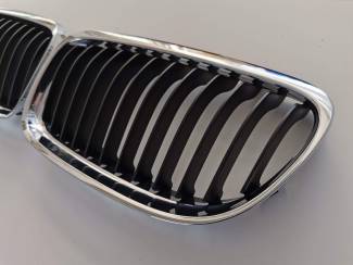 BMW onderdelen BMW E90 grill chrome 51137201968 + 51137201969 set