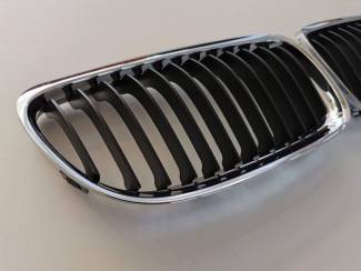 BMW onderdelen BMW E90 grill chrome 51137201968 + 51137201969 set